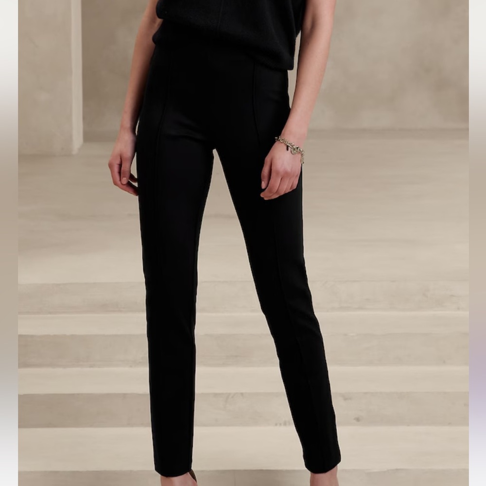 Banana Republic Skinny Trousers. Size 2 petite